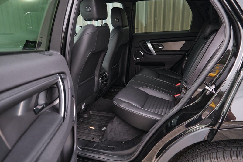 2025 Land Rover Discovery Sport P250 Dynamic SE image 3