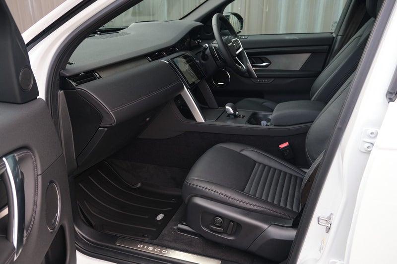 2025 Land Rover Discovery Sport P250 Dynamic SE image 5