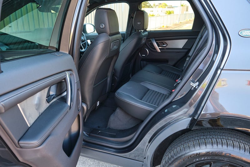 2025 Land Rover Discovery Sport P250 Dynamic SE image 4