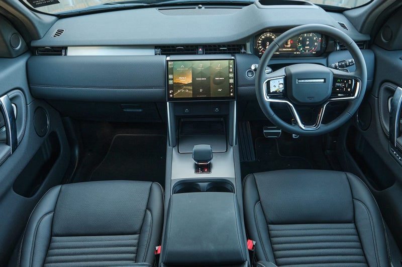 2025 Land Rover Discovery Sport P250 Dynamic SE image 5