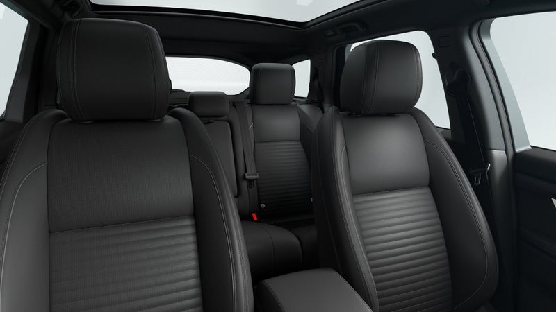2025 Land Rover Discovery Sport P250 Dynamic SE image 5