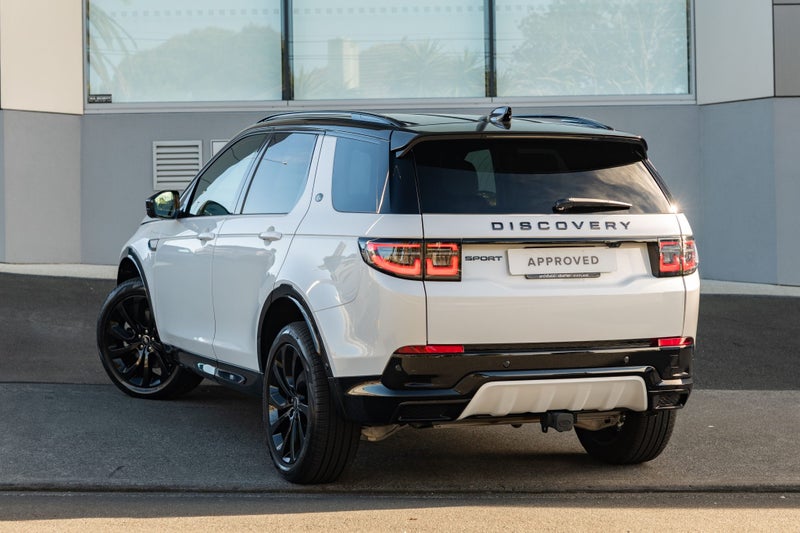 2025 Land Rover Discovery Sport P250 Dynamic SE image 2