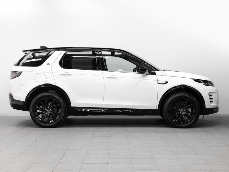 2025 Land Rover Discovery Sport P250 Dynamic SE image 3