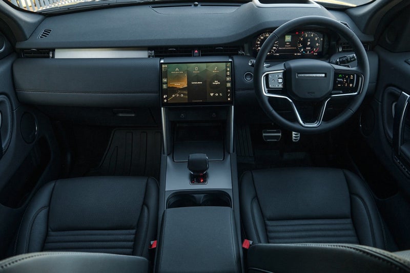 2025 Land Rover Discovery Sport P250 Dynamic SE image 4