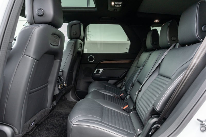 2025 Land Rover Discovery Sport P250 Dynamic SE image 5