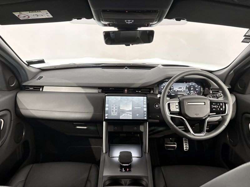 2025 Land Rover Discovery Sport P250 DYNAMIC SE... image 4