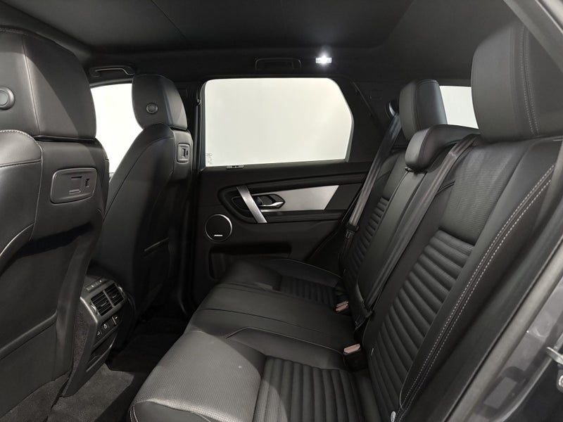 2025 Land Rover Discovery Sport P250 DYNAMIC SE... image 5
