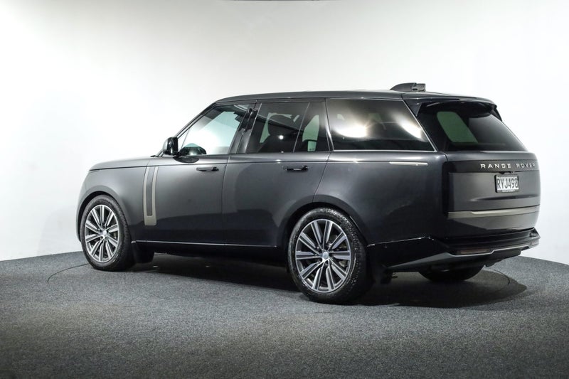 2025 Land Rover Range Rover D350 HSE image 2
