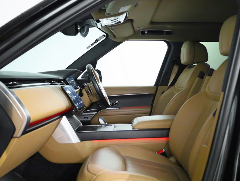 2025 Land Rover Range Rover D350 HSE image 3