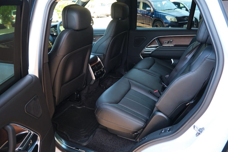 2025 Land Rover Range Rover D350 HSE LWB (7) image 4