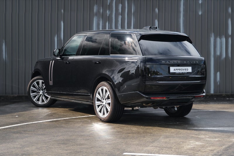 2025 Land Rover Range Rover D350 HSE LWB (7) image 3