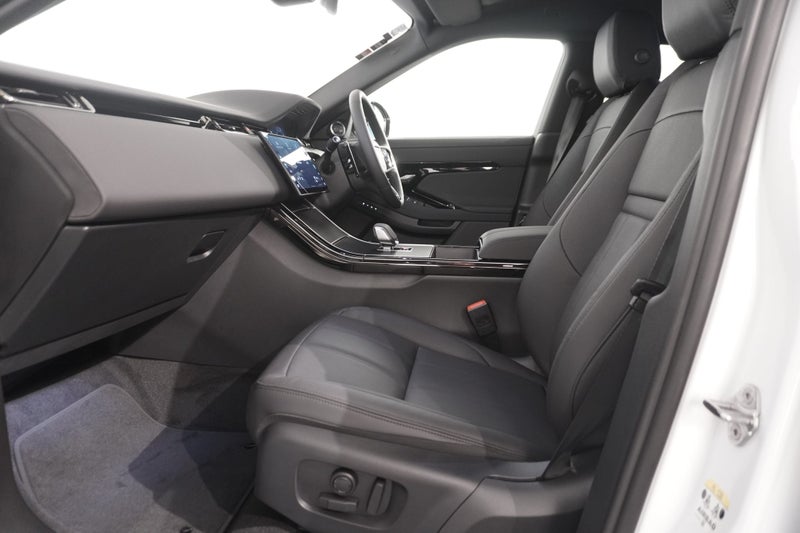2025 Land Rover Range Rover Evoque P250 DYNAMIC... image 3