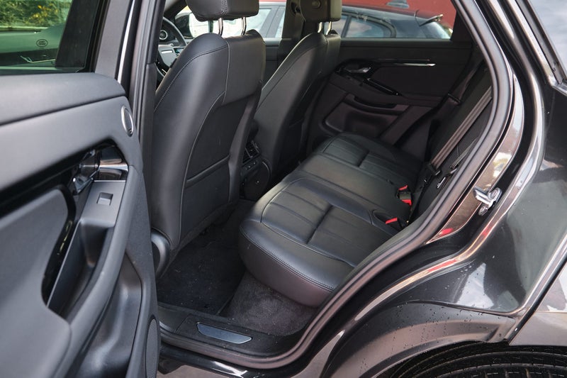 2025 Land Rover Range Rover Evoque P250 Dynamic SE image 3