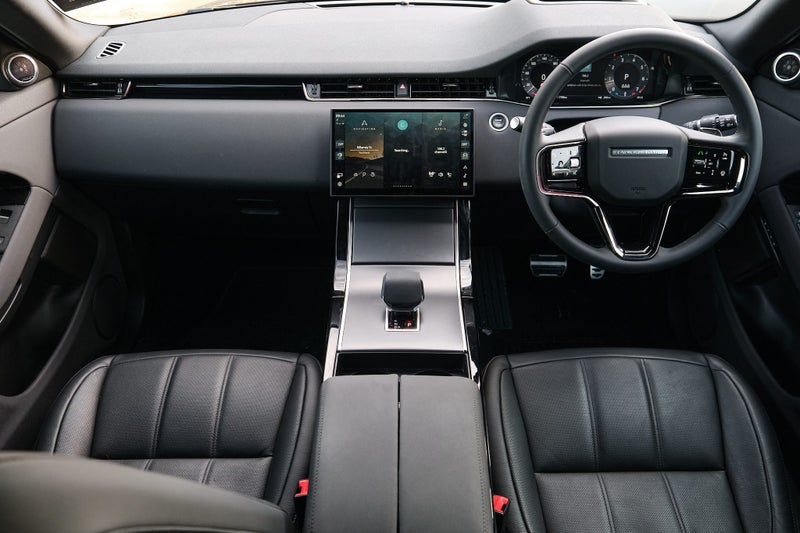 2025 Land Rover Range Rover Evoque P250 Dynamic SE image 4