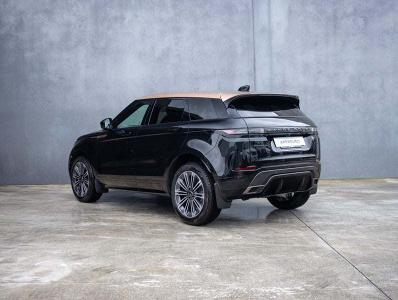 2025 Land Rover Range Rover Evoque P250 Dynamic SE image 2