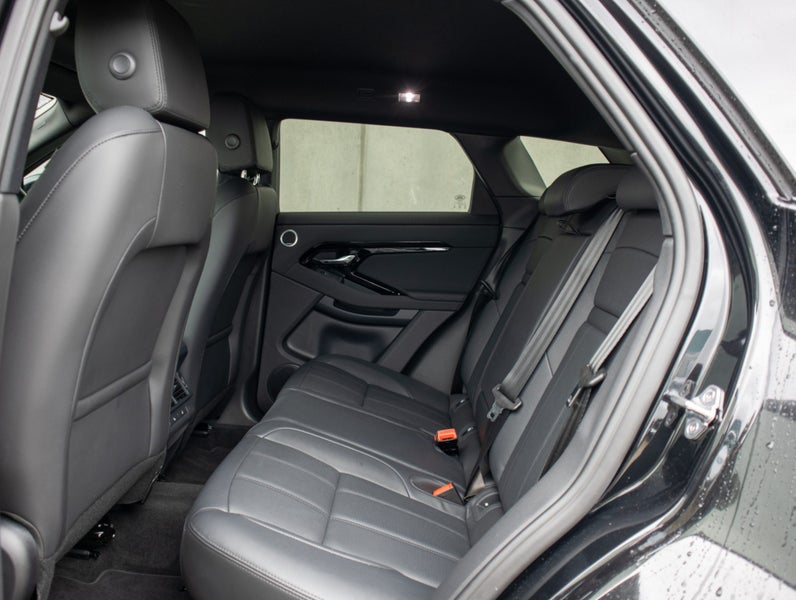 2025 Land Rover Range Rover Evoque P250 Dynamic SE image 5