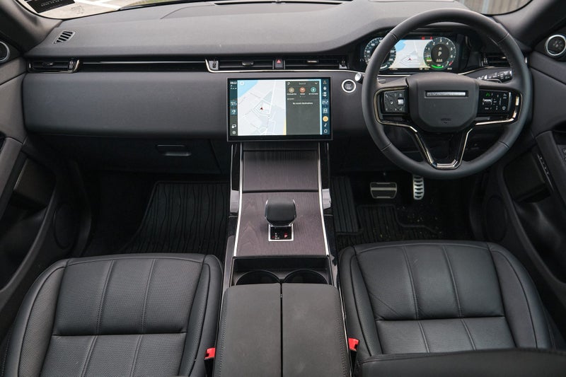 2025 Land Rover Range Rover Evoque P270e Dynami... image 4