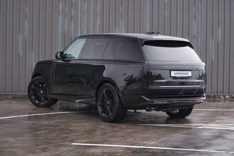 2025 Land Rover Range Rover P530 Autobiography... image 2