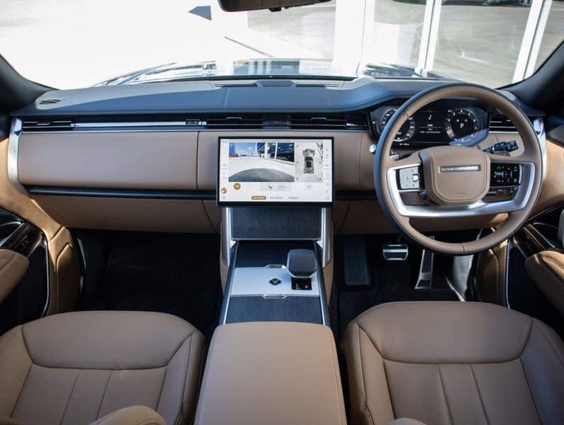 2025 Land Rover Range Rover P530 HSE SWB image 4
