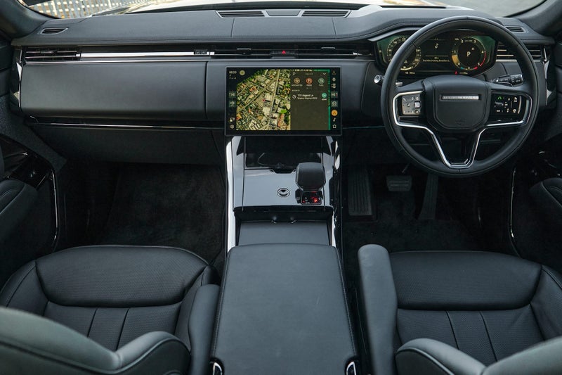 2025 Land Rover Range Rover Sport D250 SE image 4