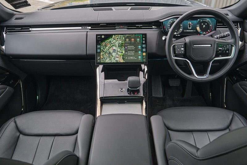 2025 Land Rover Range Rover Sport D250 SE image 4