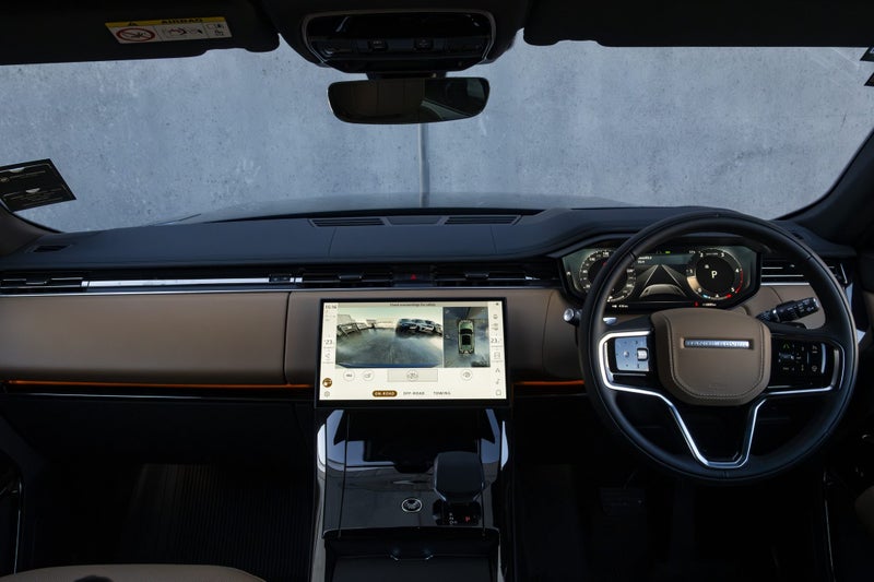2025 Land Rover Range Rover Sport D250 SE image 4