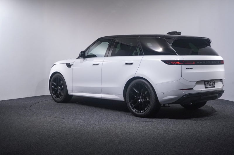 2025 Land Rover Range Rover Sport D300 DYNAMIC... image 2