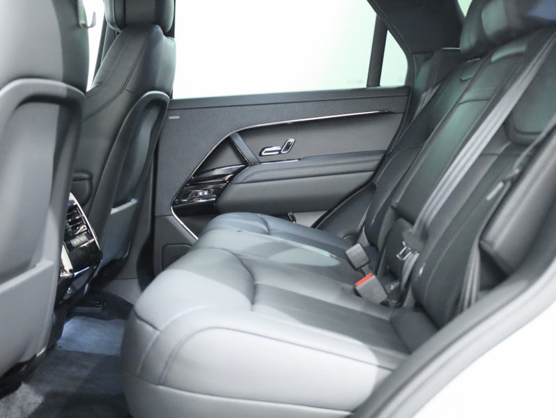 2025 Land Rover Range Rover Sport D300 Dynamic SE image 5