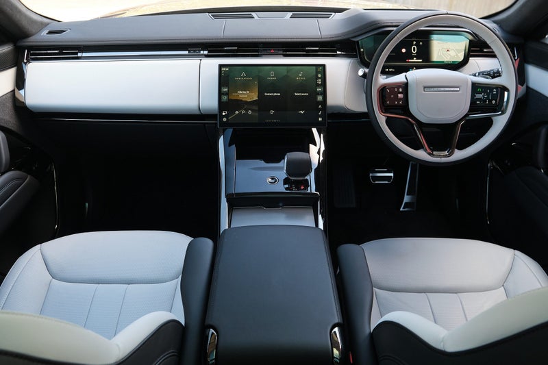 2025 Land Rover Range Rover Sport D300 Dynamic SE image 5