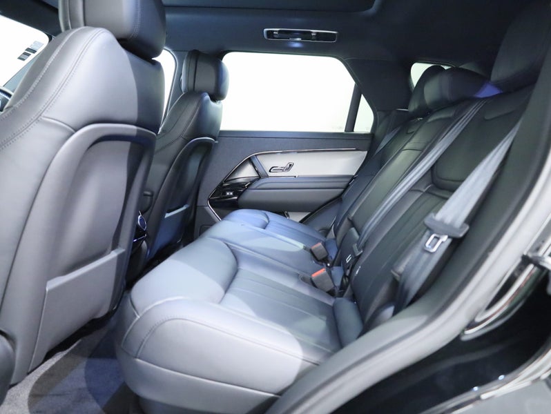 2025 Land Rover Range Rover Sport D350 DYNAMIC... image 5