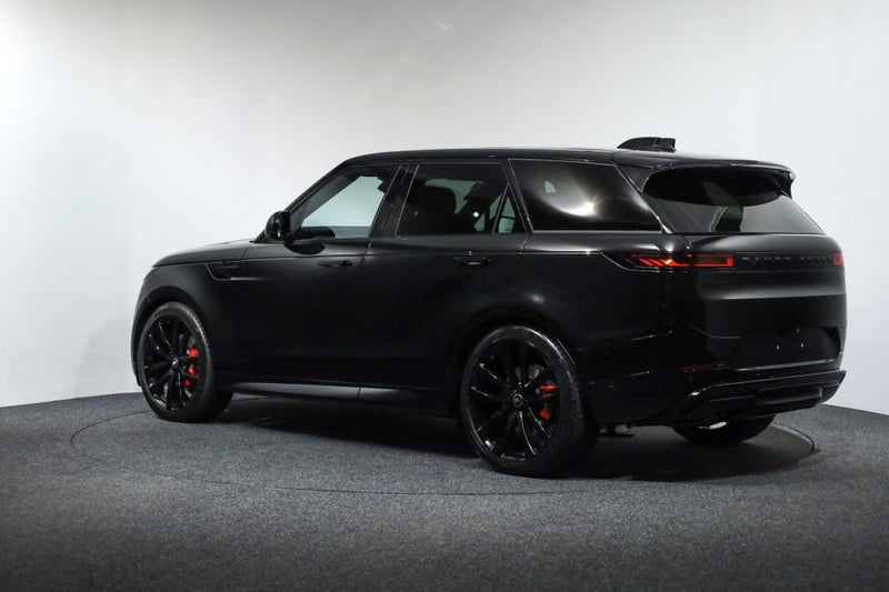 2025 Land Rover Range Rover Sport D350 Dynamic Hse image 2