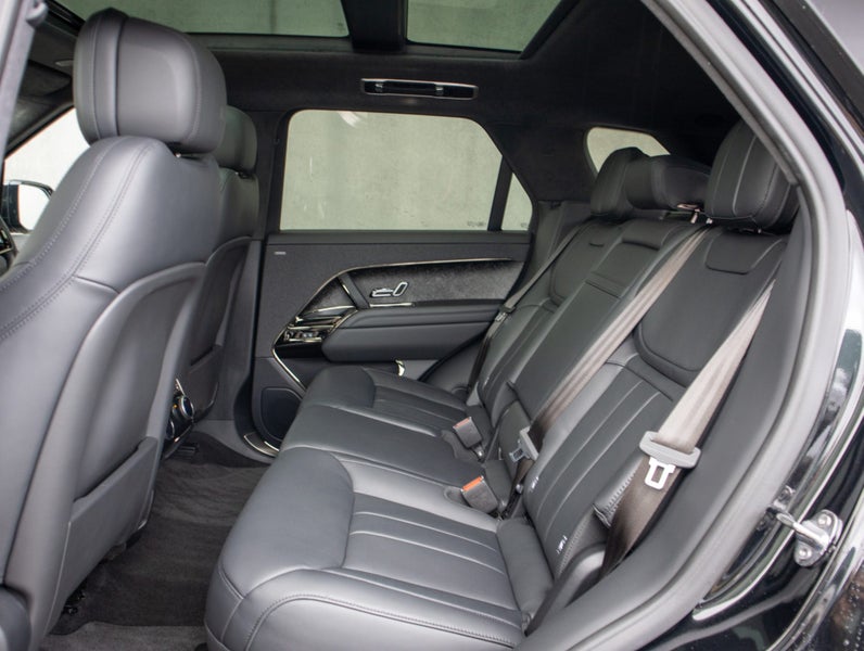 2025 Land Rover Range Rover Sport D350 Dynamic HSE image 5