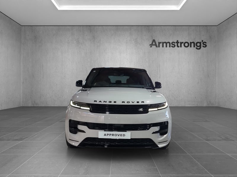 2025 Land Rover Range Rover Sport D350 Dynamic HSE image 4