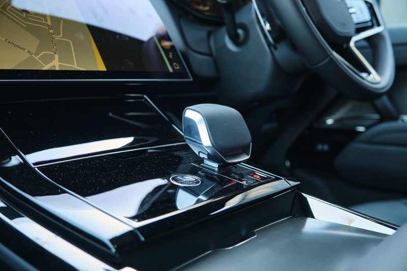2025 Land Rover Range Rover Sport P460e Dynamic... image 5