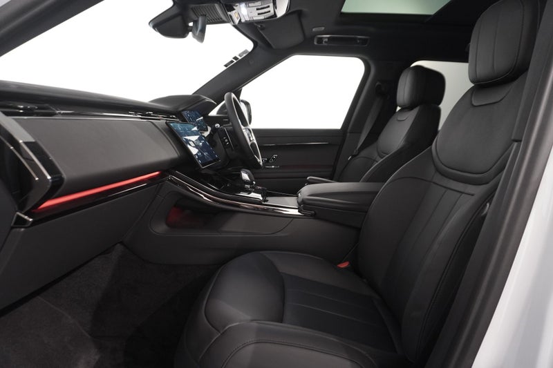 2025 Land Rover Range Rover Sport P460E DYNAMIC... image 3