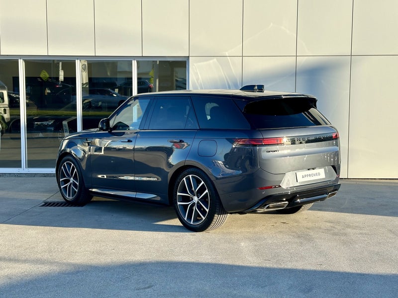 2025 Land Rover Range Rover Sport P460e Dynamic SE image 2