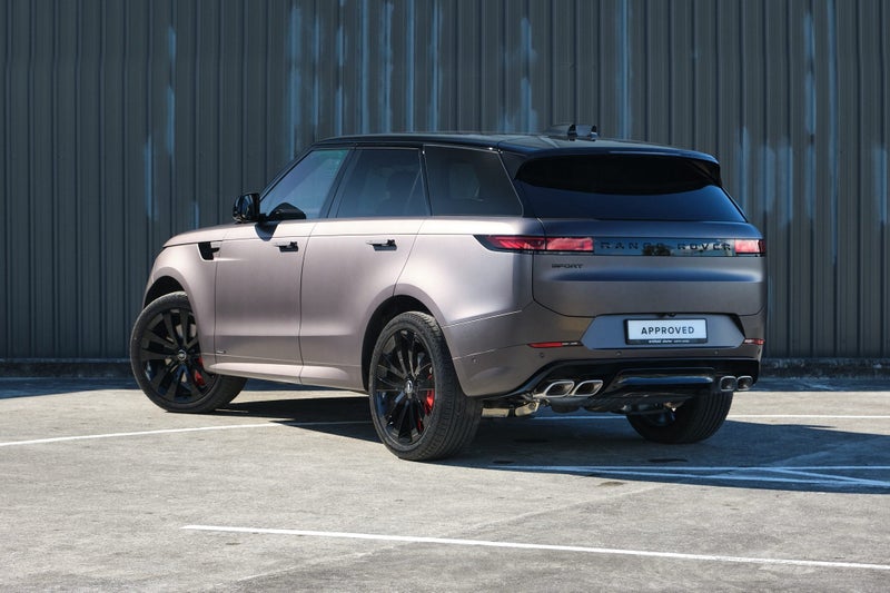 2025 Land Rover Range Rover Sport P530 Autobiog... image 2