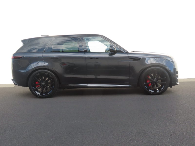 2025 Land Rover Range Rover Sport P530 Autobiog... image 2