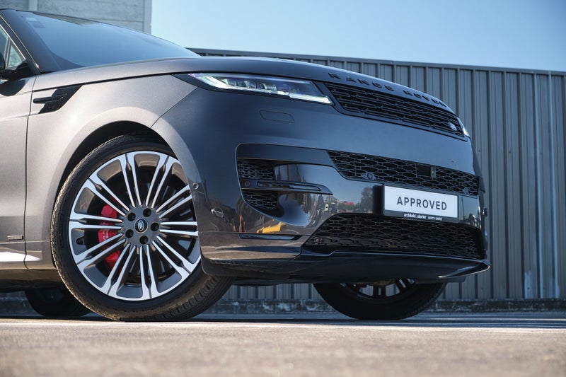 2025 Land Rover Range Rover Sport P530 Autobiog... image 2