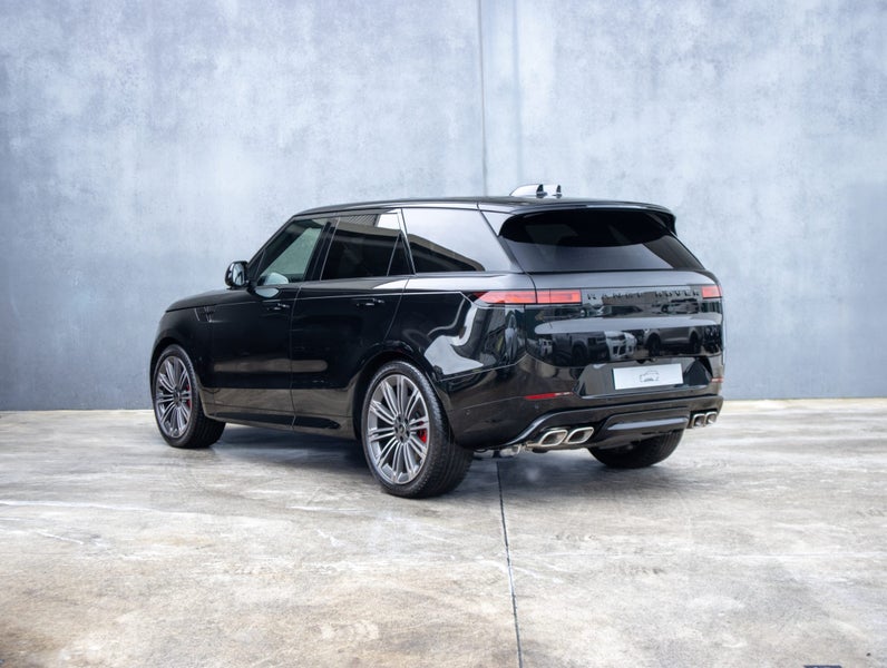 2025 Land Rover Range Rover Sport P530 Autobiog... image 2