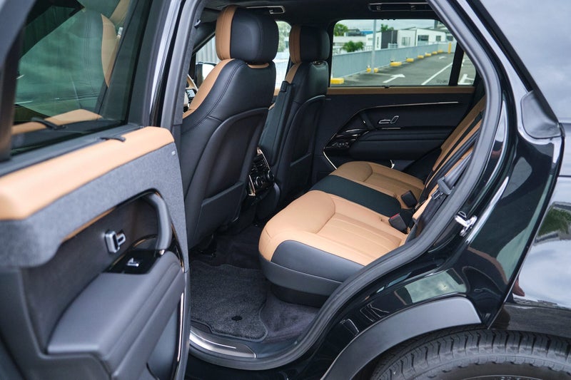 2025 Land Rover Range Rover Sport P530 Autobiog... image 4