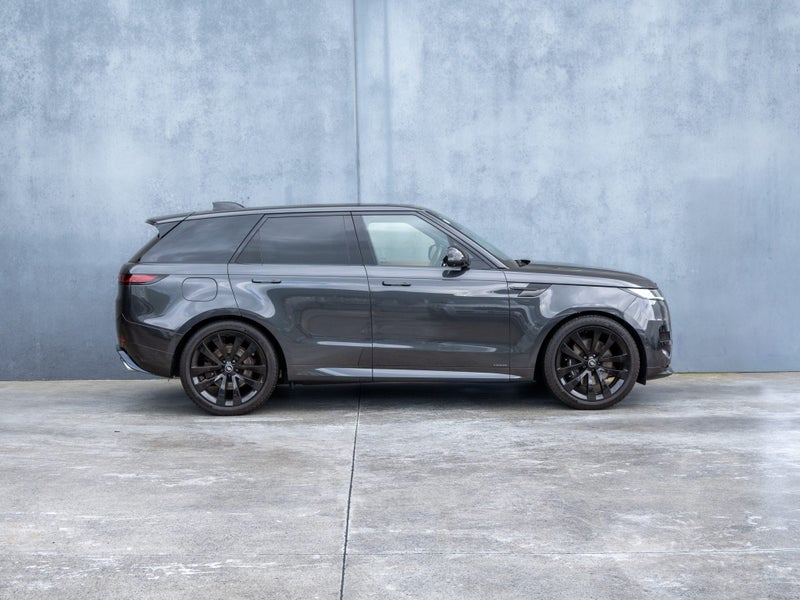 2025 Land Rover Range Rover Sport P530 Autobiog... image 3
