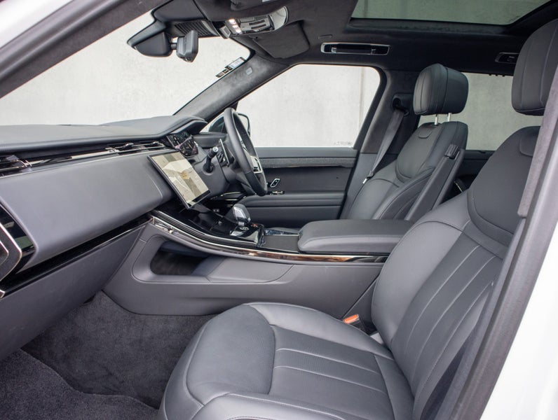 2025 Land Rover Range Rover Sport P530 Autobiog... image 3