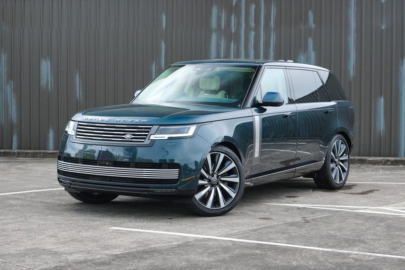 2025 Land Rover Range Rover SV Haast Edition image 2
