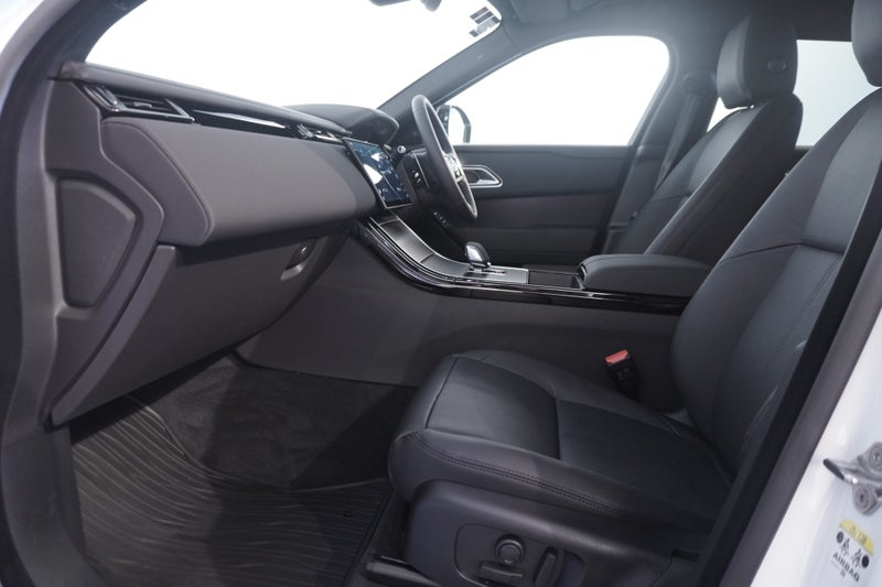 2025 Land Rover Range Rover Velar P250 DYNAMIC... image 3