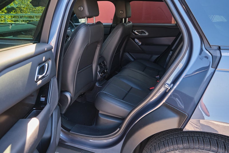 2025 Land Rover Range Rover Velar P250 Dynamic SE image 3