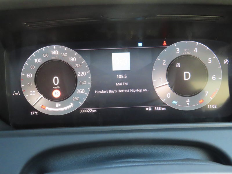 2025 Land Rover Range Rover Velar P250 Dynamic SE image 4