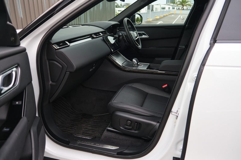 2025 Land Rover Range Rover Velar P250 S image 4