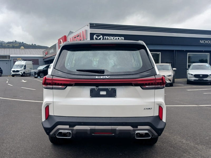 2025 LDV D90 Elite image 5