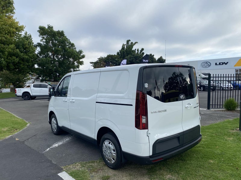 2025 LDV Deliver 7 2.0 Turbo Diesel. 8 Speed ZF... image 2